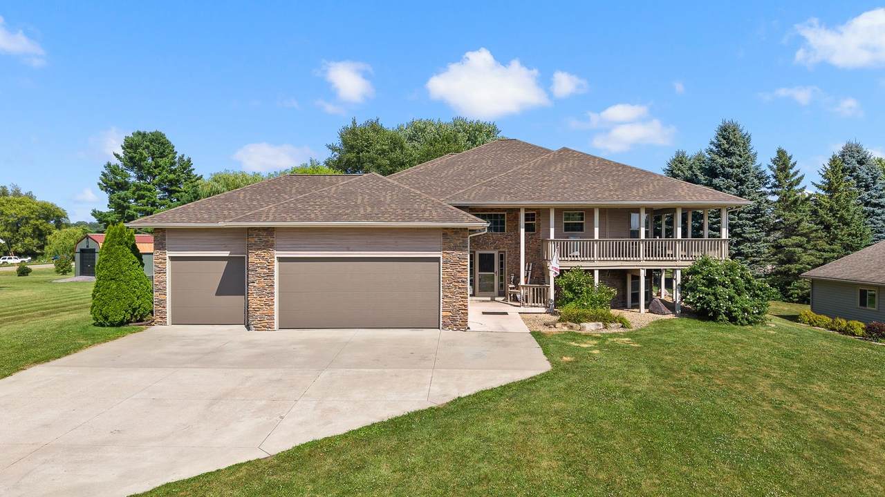 2306 Surrey Lane - Photo 1