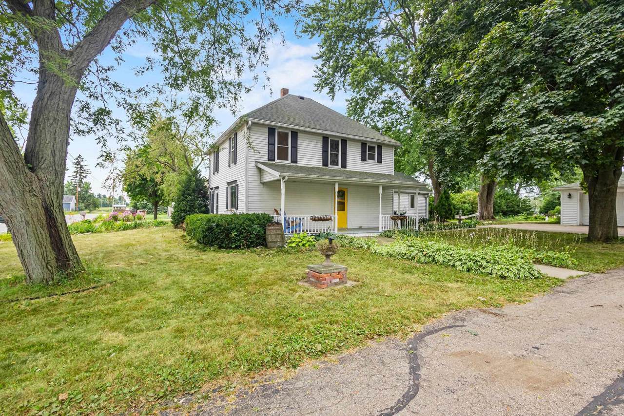 7629 County Road N - Photo 1