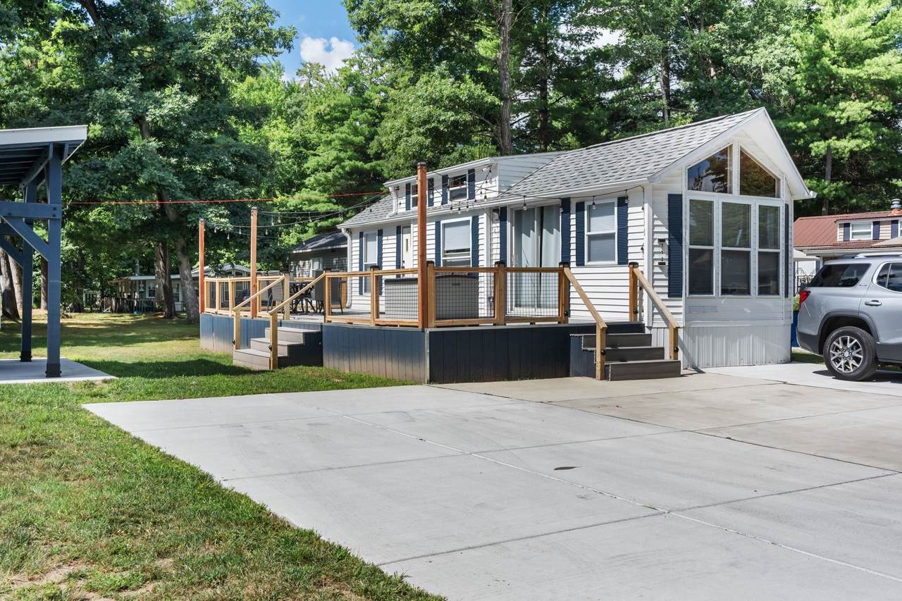 112 Wood Haven Drive - Photo 1