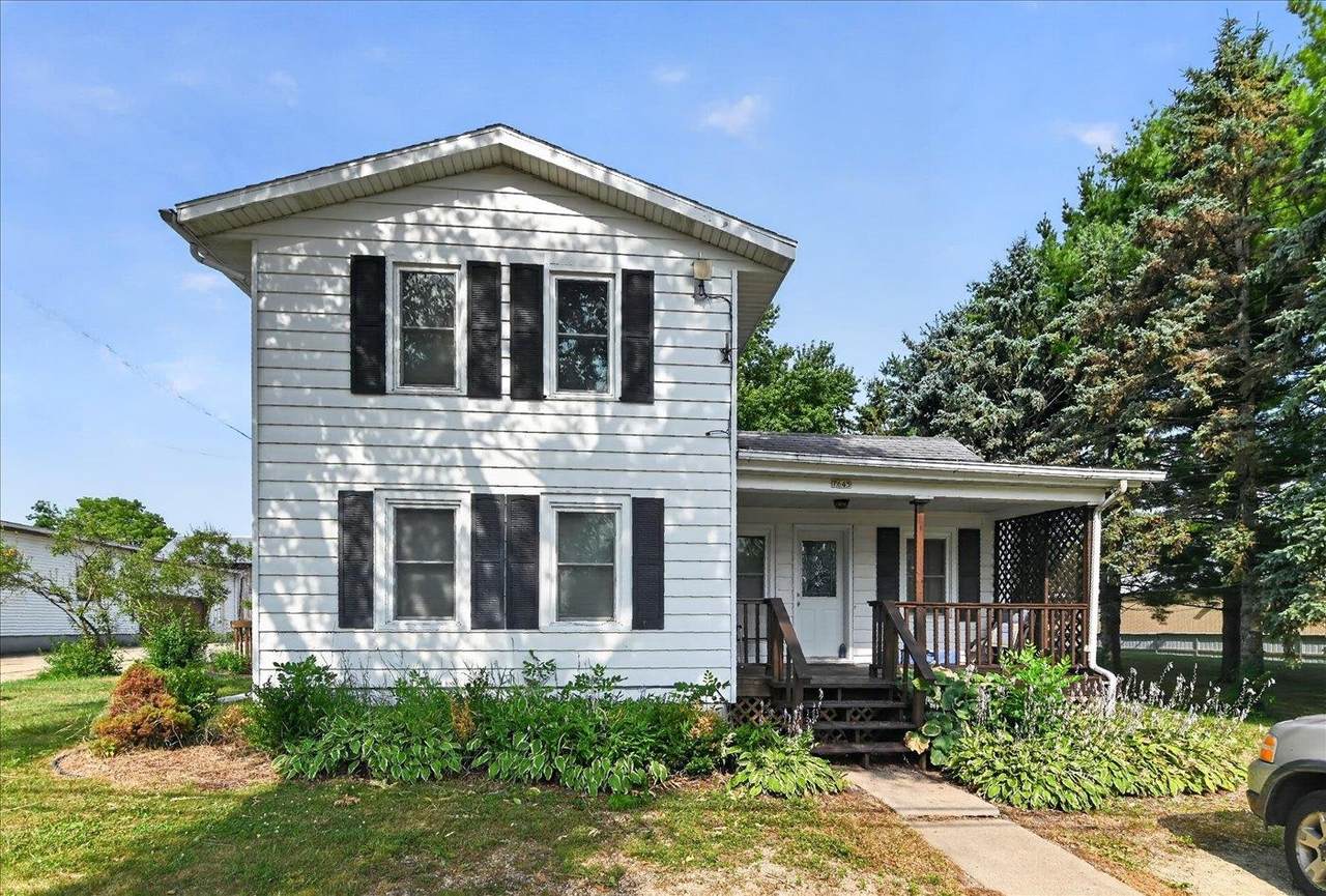 7645 County Road N - Photo 1
