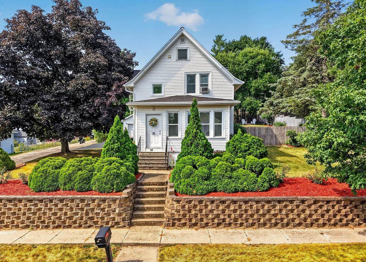 16 Legreid Street - Photo 1