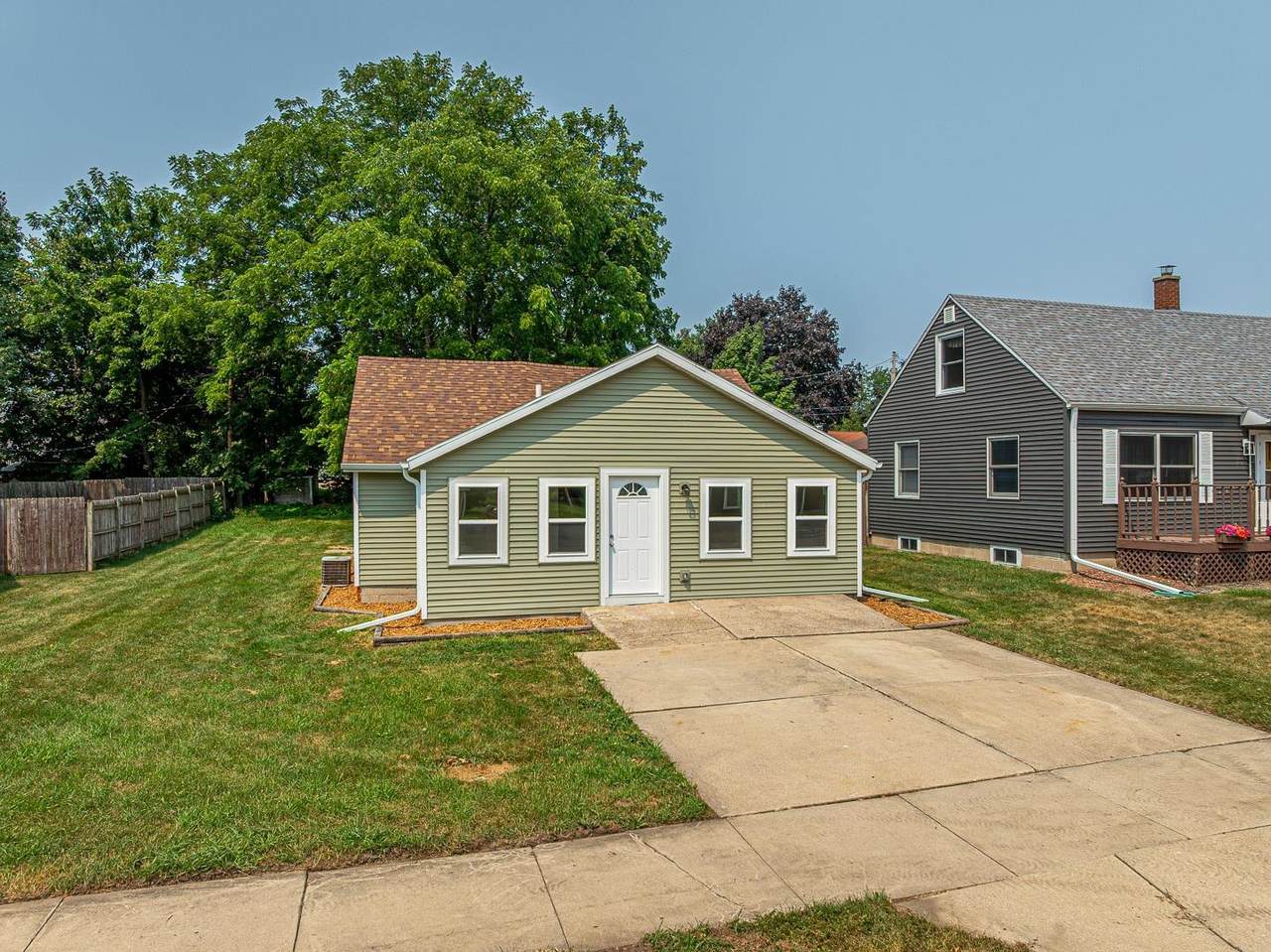 2313 15th Avenue - Photo 1