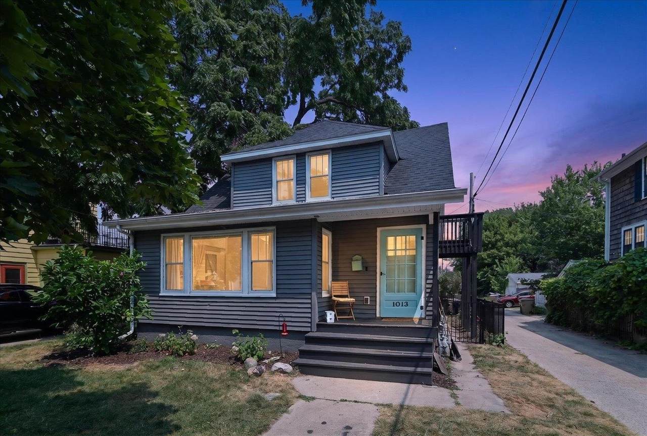 1013 Oakland Avenue - Photo 1