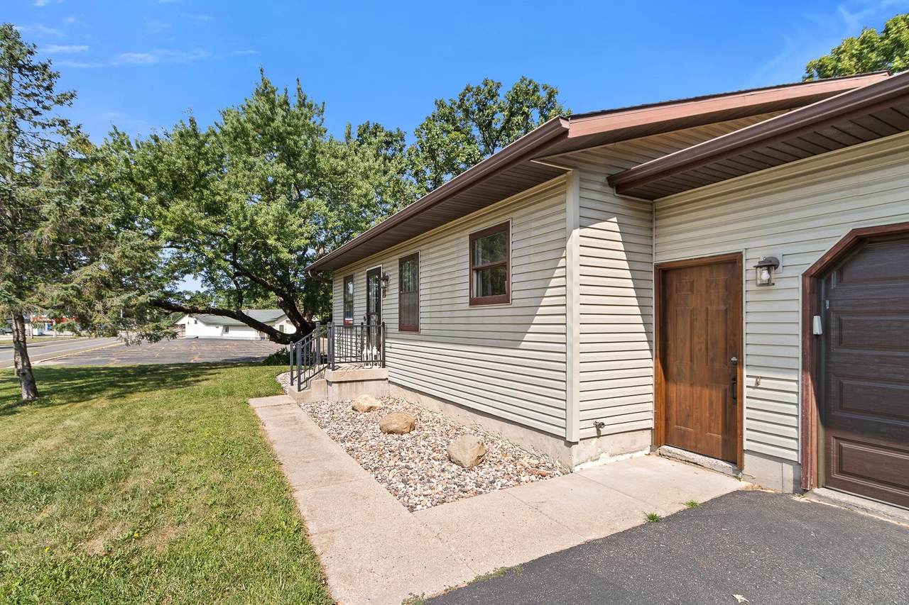 719 North Street - Photo 1