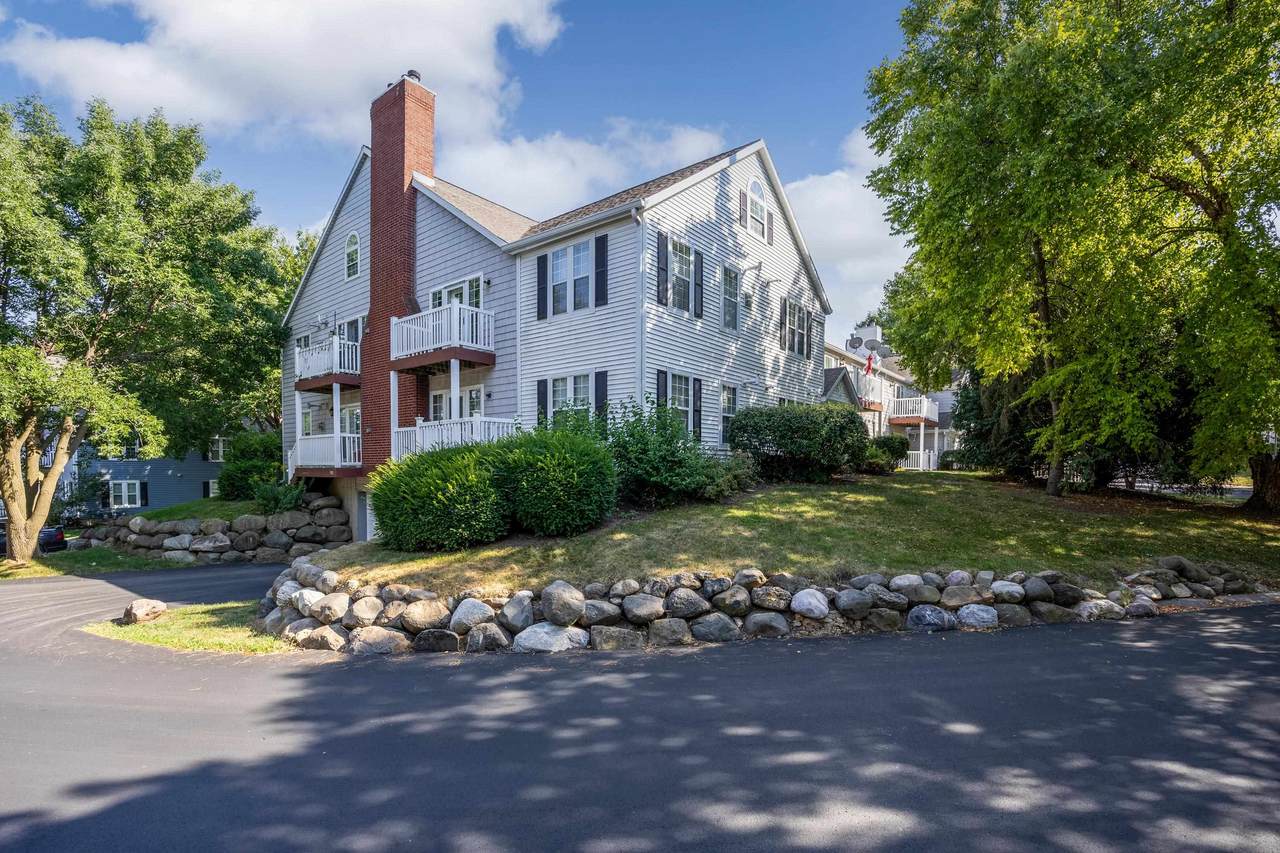 905 Harbor House Drive - Photo 1