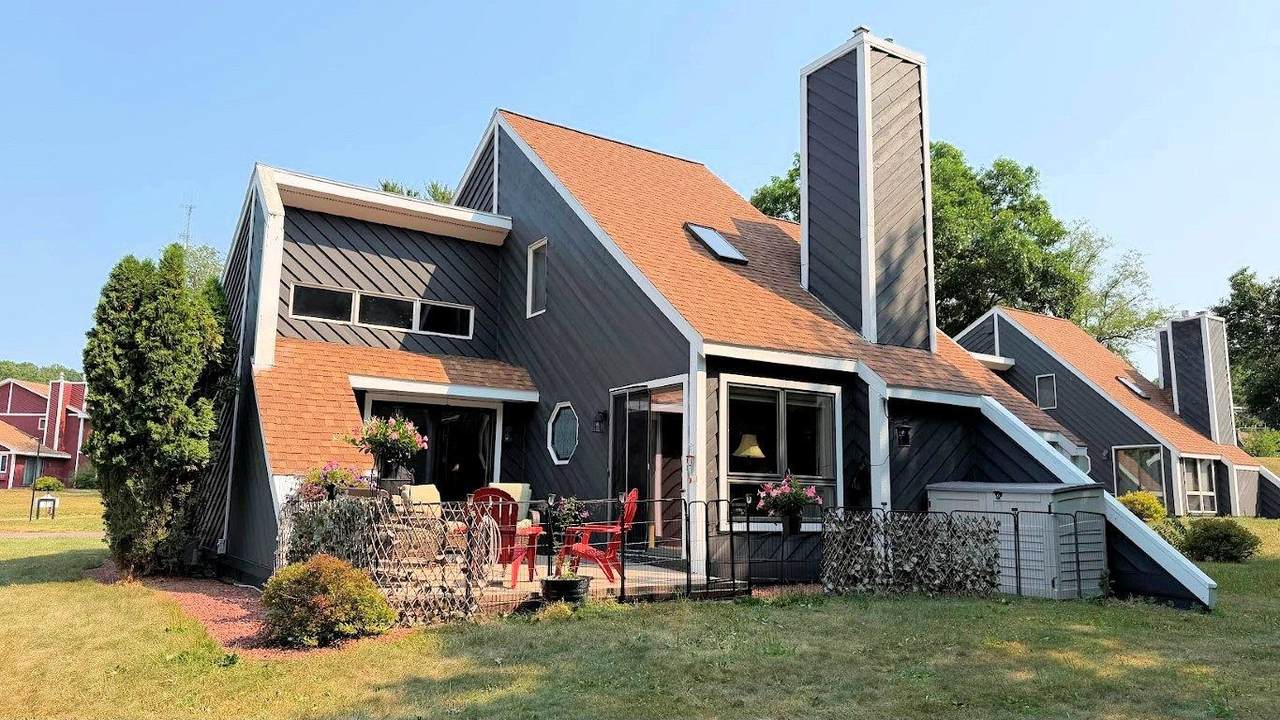 874 Xanadu Road - Photo 1