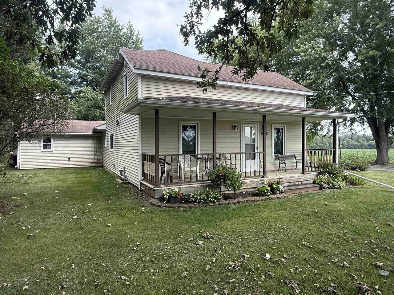 882 Taylor Lane - Photo 1