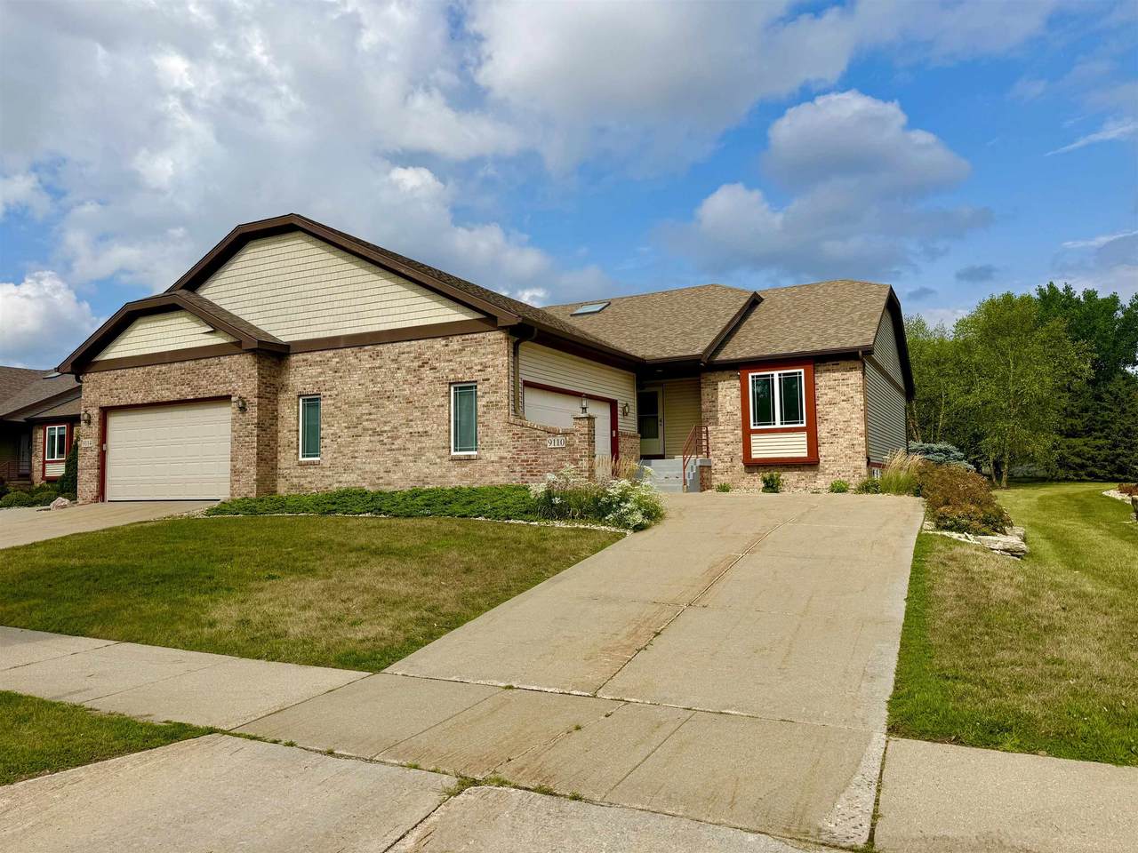 9110 Waterside Street - Photo 1