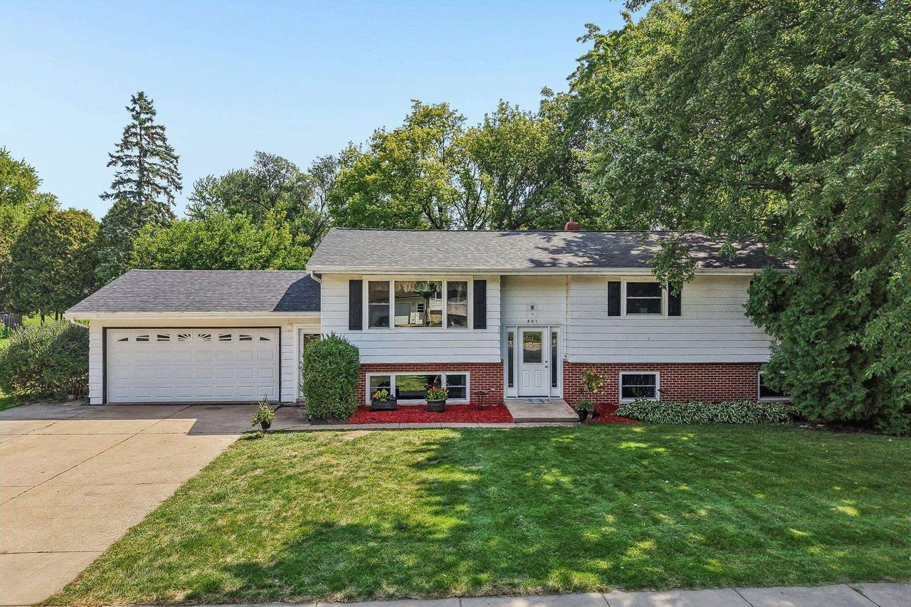 401 Woodview Drive - Photo 1