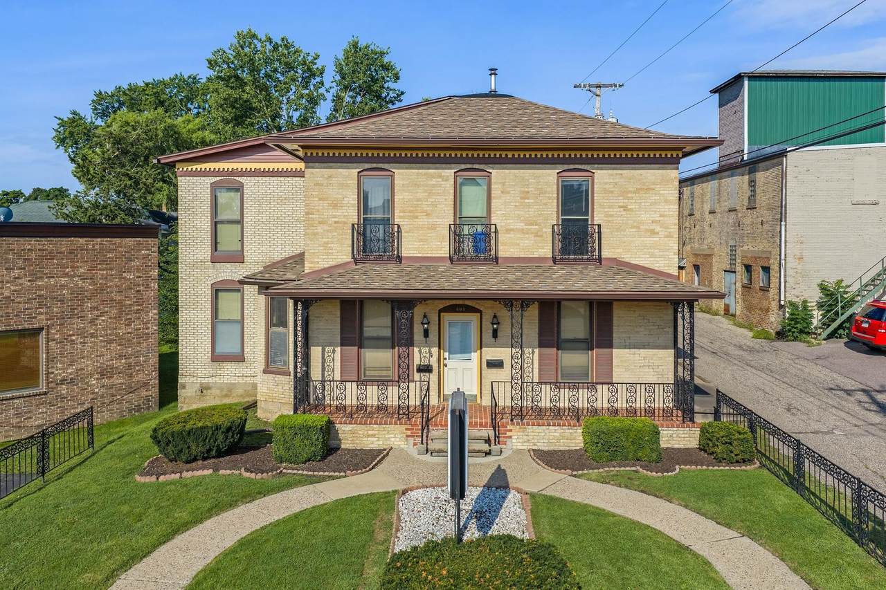 409 Broadway Street - Photo 1