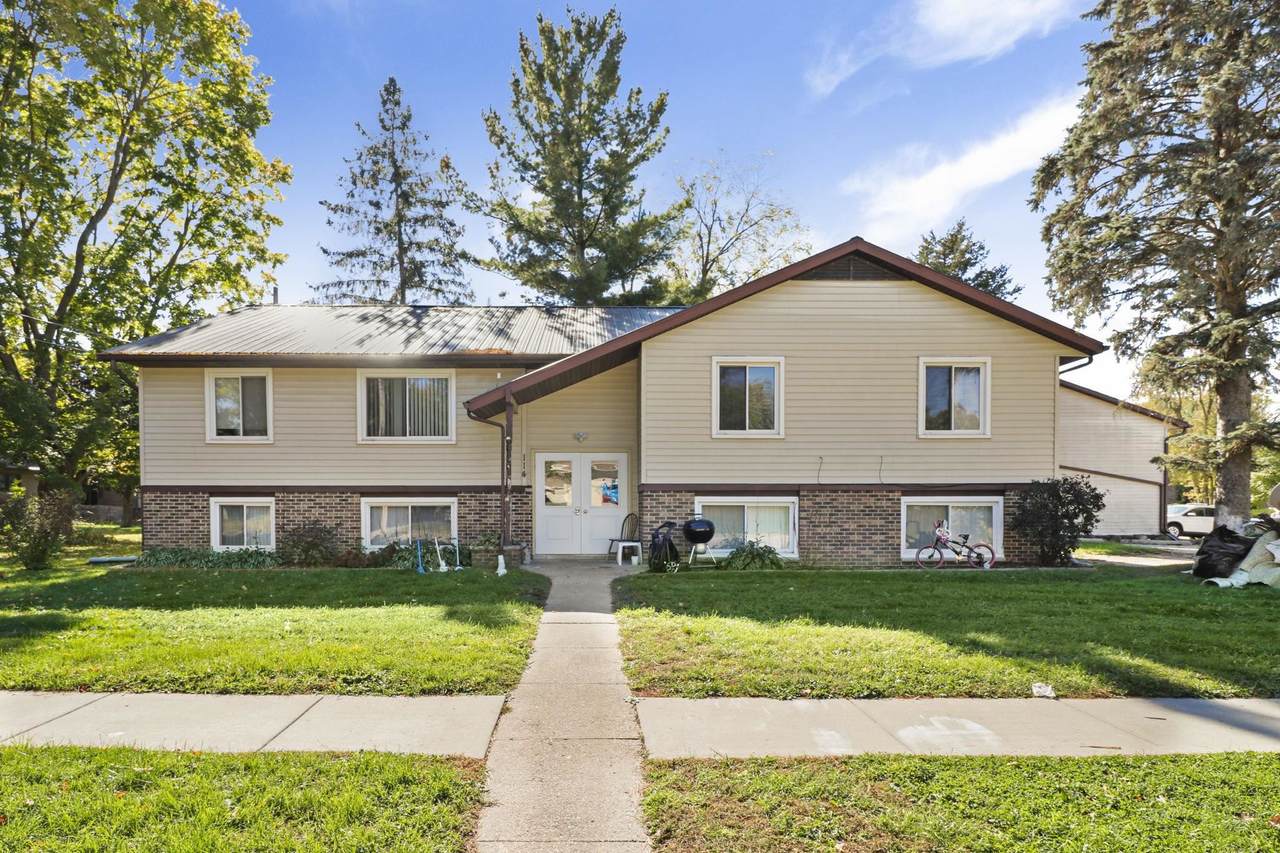 114 W Grant St, Poynette, WI 53955