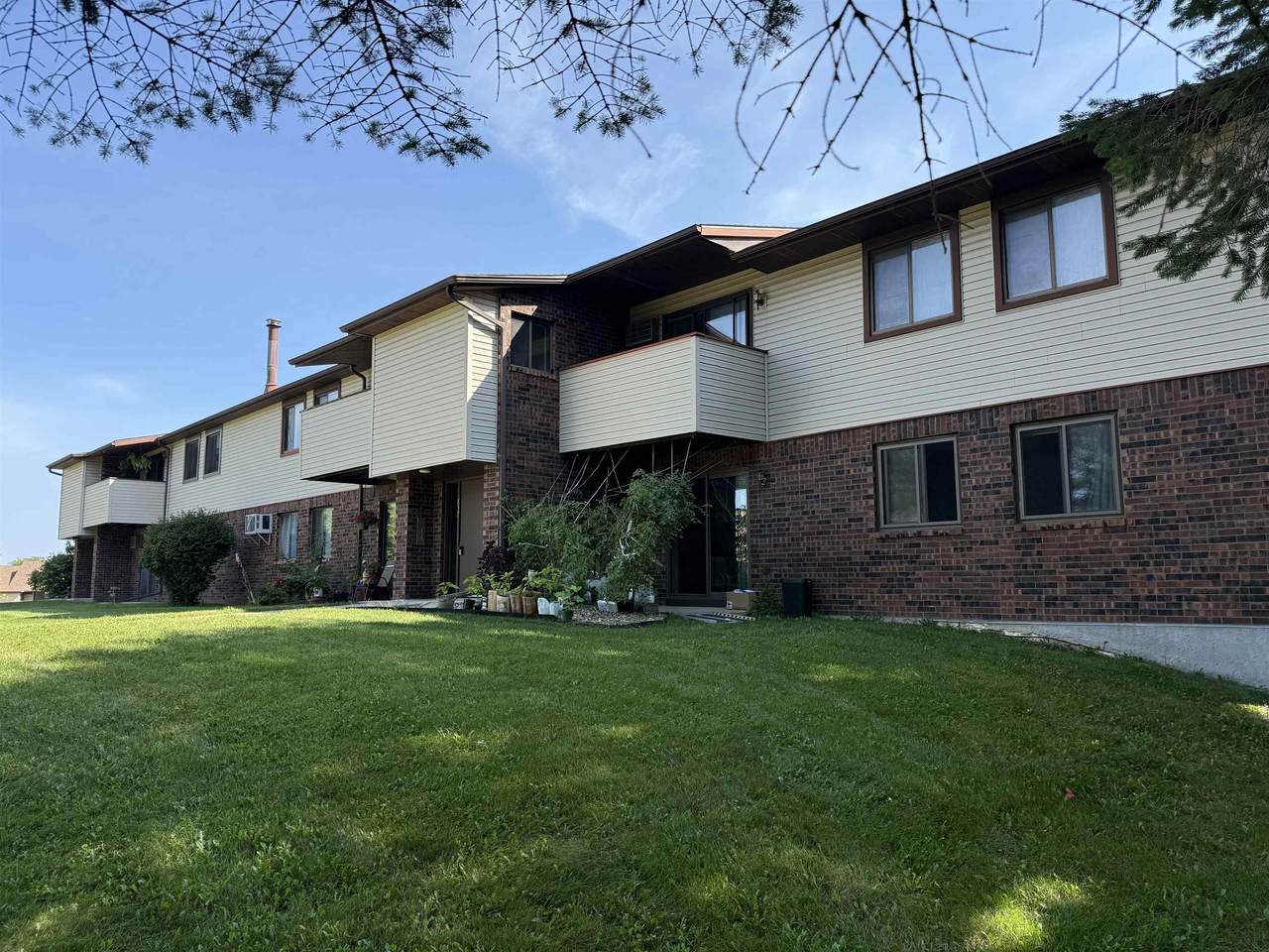 837 Gammon Road - Photo 1