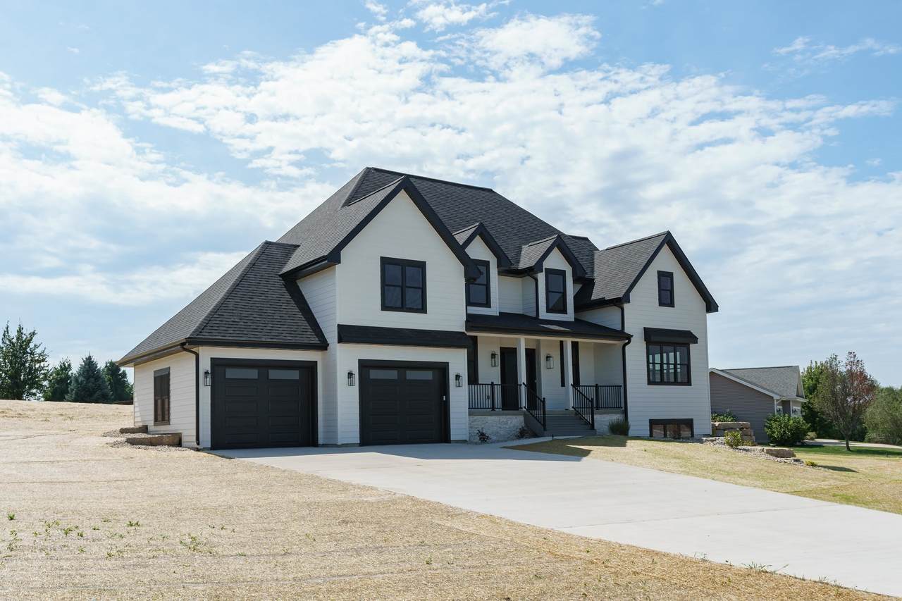 7184 Pfeil Bend - Photo 1