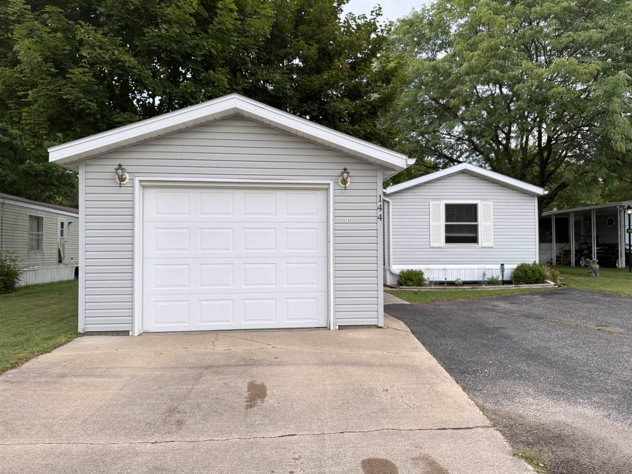 144 Whitetail Boulevard - Photo 1