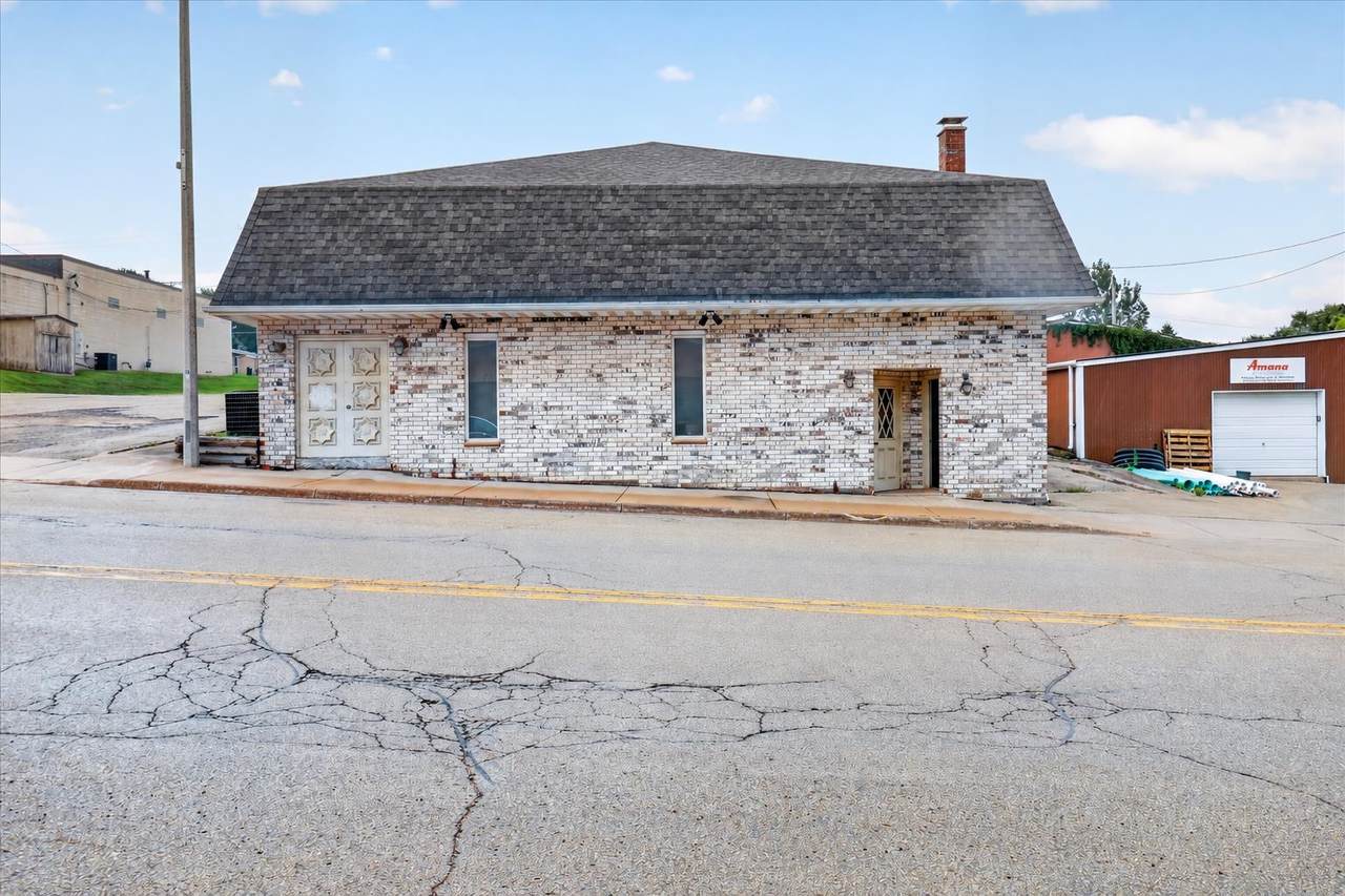 544 Main Street - Photo 1