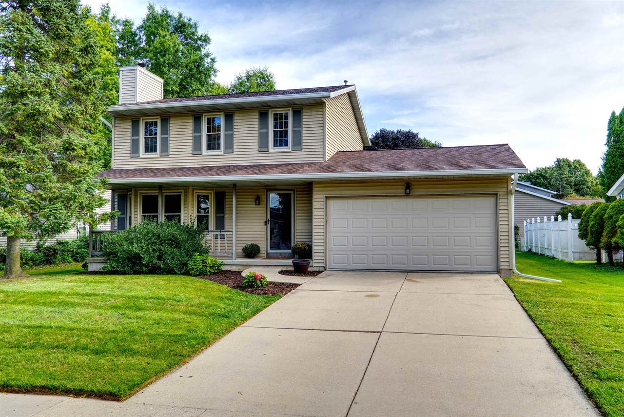 3205 Clove Drive - Photo 1