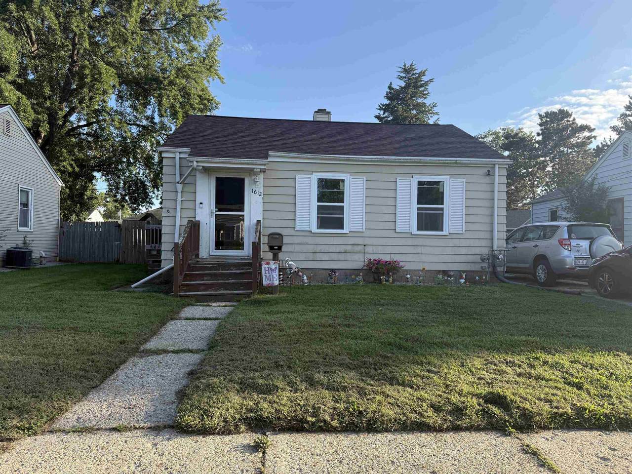 1612 Calumet Avenue - Photo 1