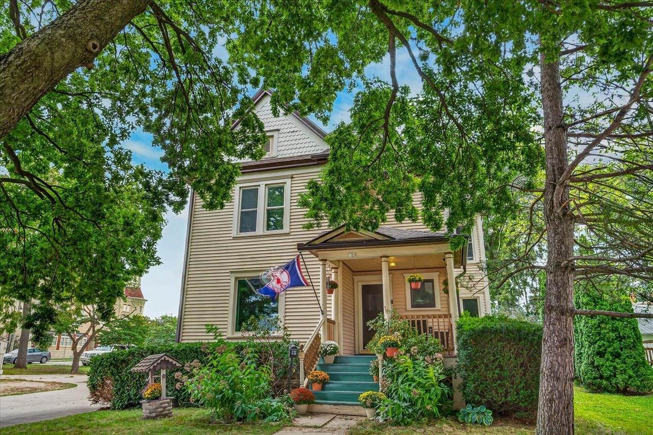 131 Spring Street - Photo 1