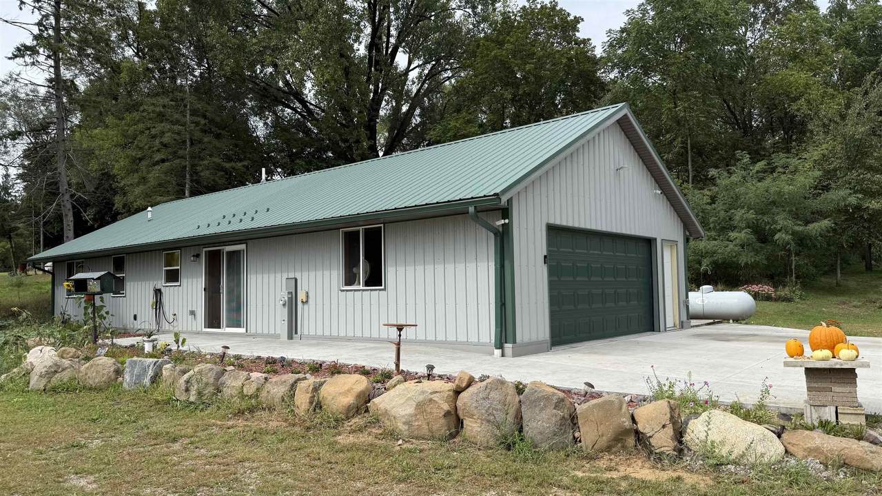 334 County Road A - Photo 1