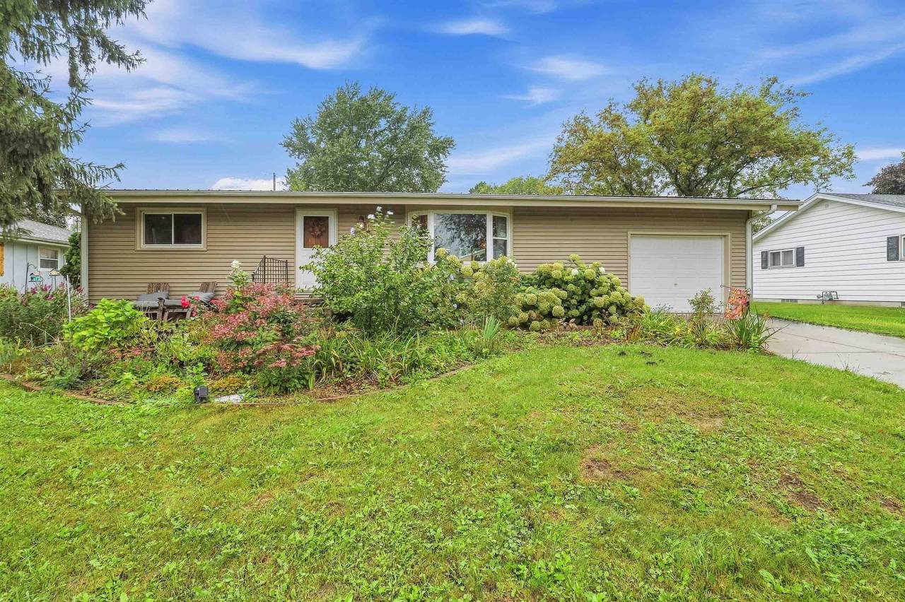 206 Sharp Avenue - Photo 1
