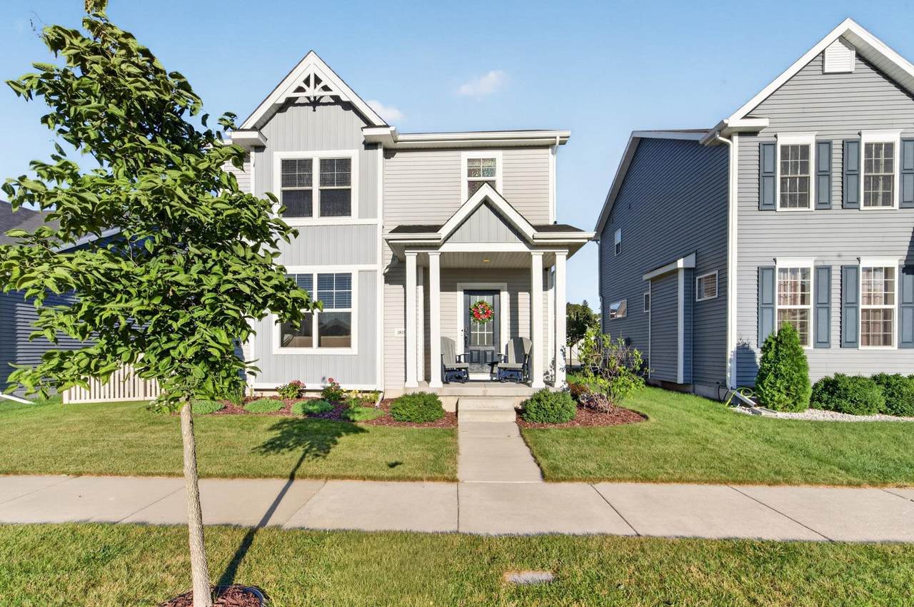 1819 Morning Mist Way - Photo 1