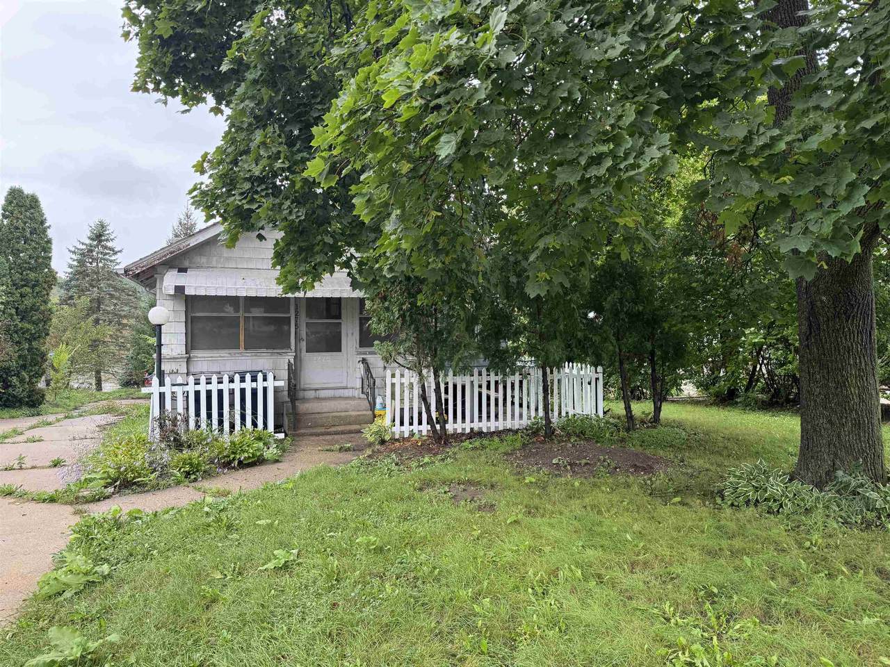 1275 Parker Drive - Photo 1
