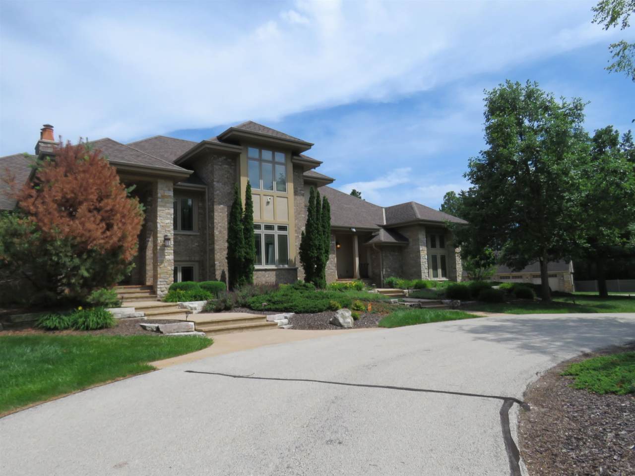 9090 Range Line Road - Photo 1