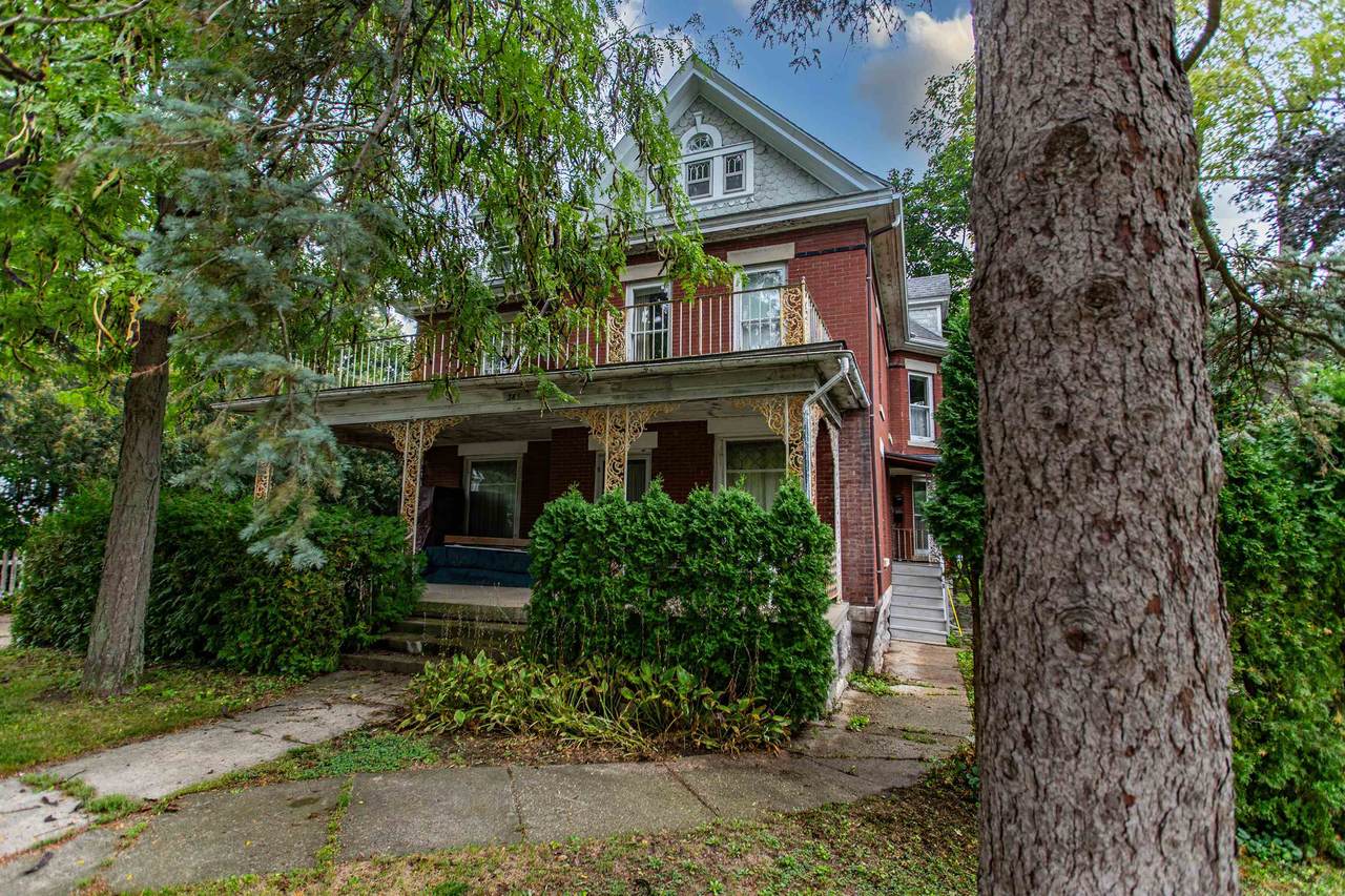 385 2nd Street - Photo 1