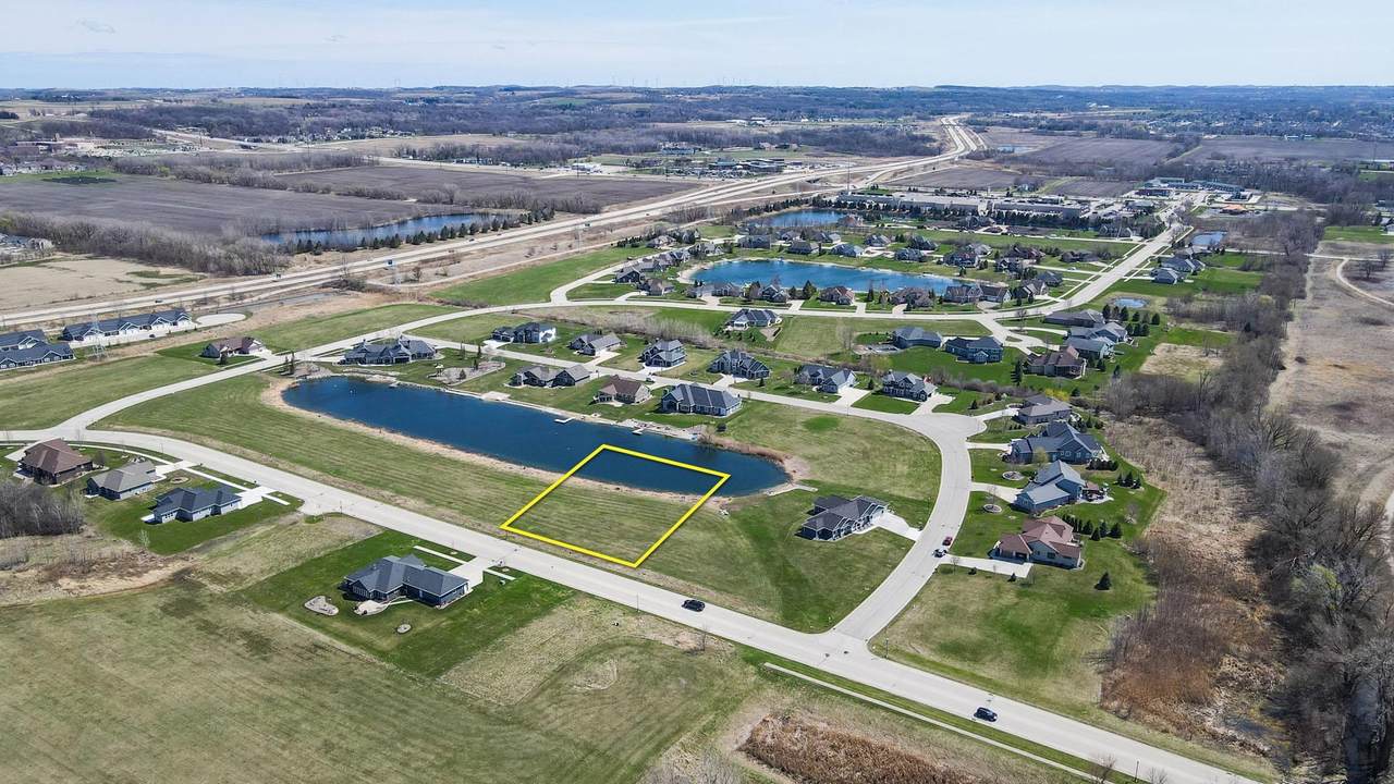 1076 Ducharme Parkway - Photo 1
