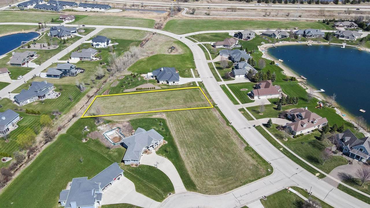 436 Country Lane - Photo 1