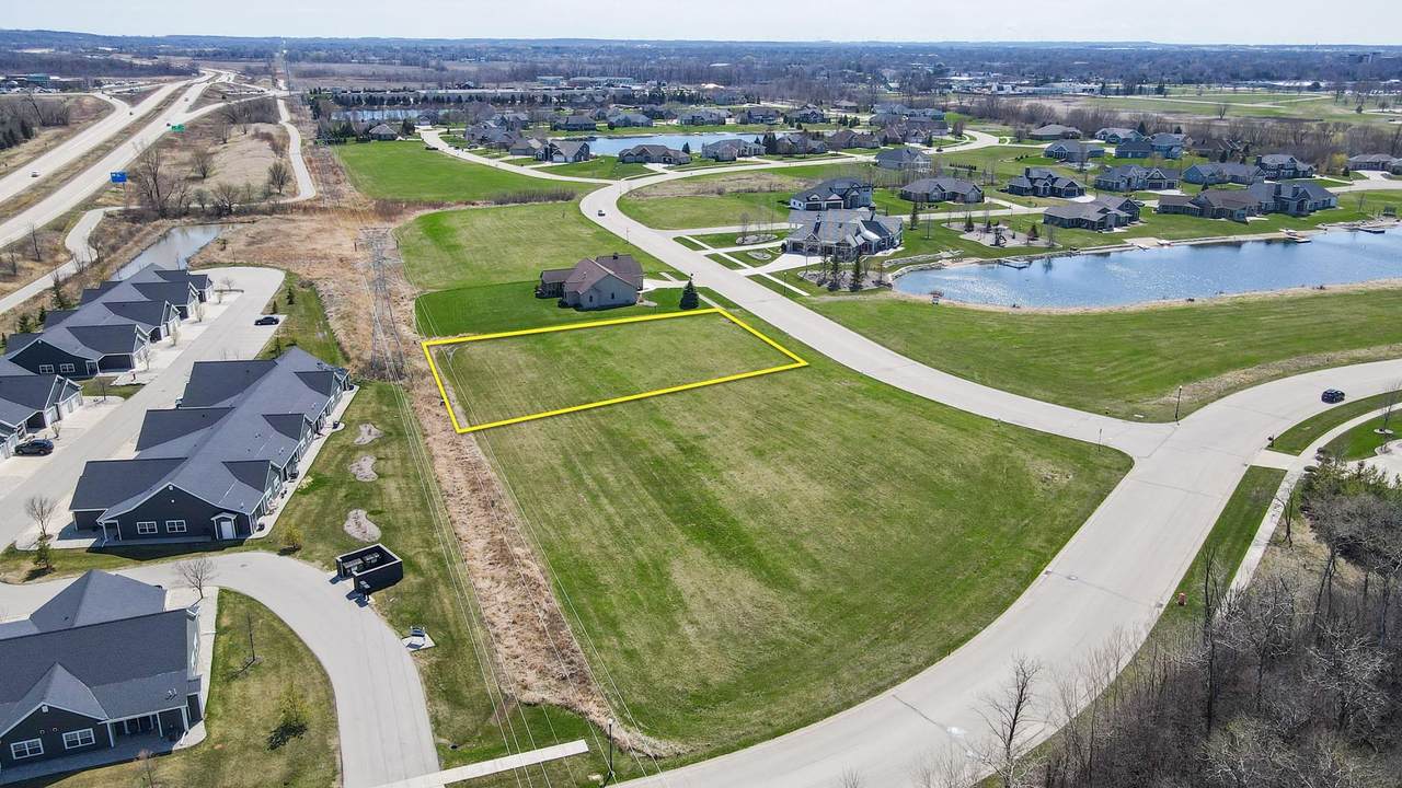 531 Country Lane - Photo 1