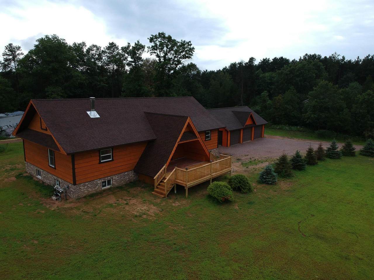 W5029 Buckeye Dr - Photo 1