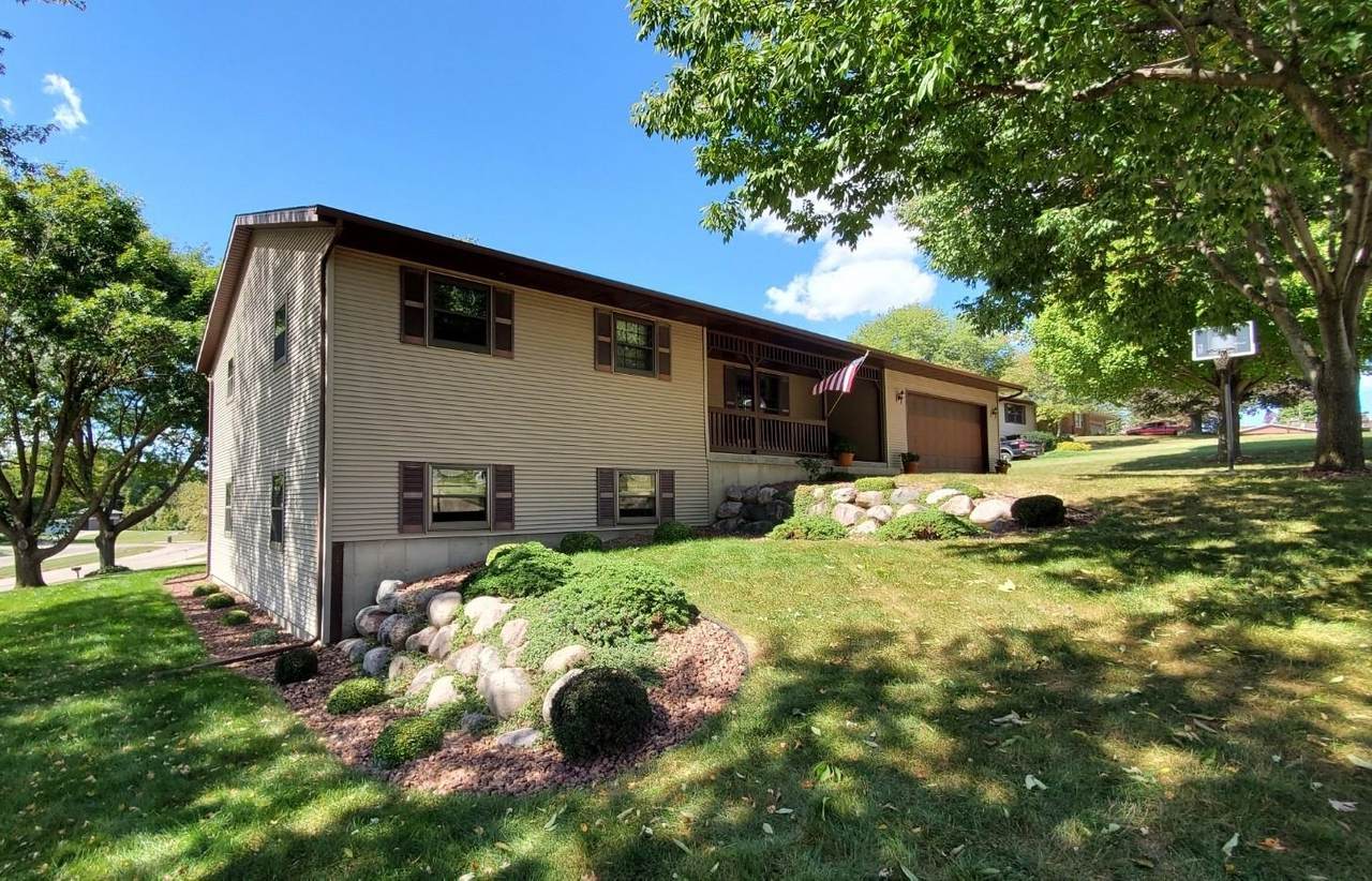 2635 3rd Ave - Photo 1