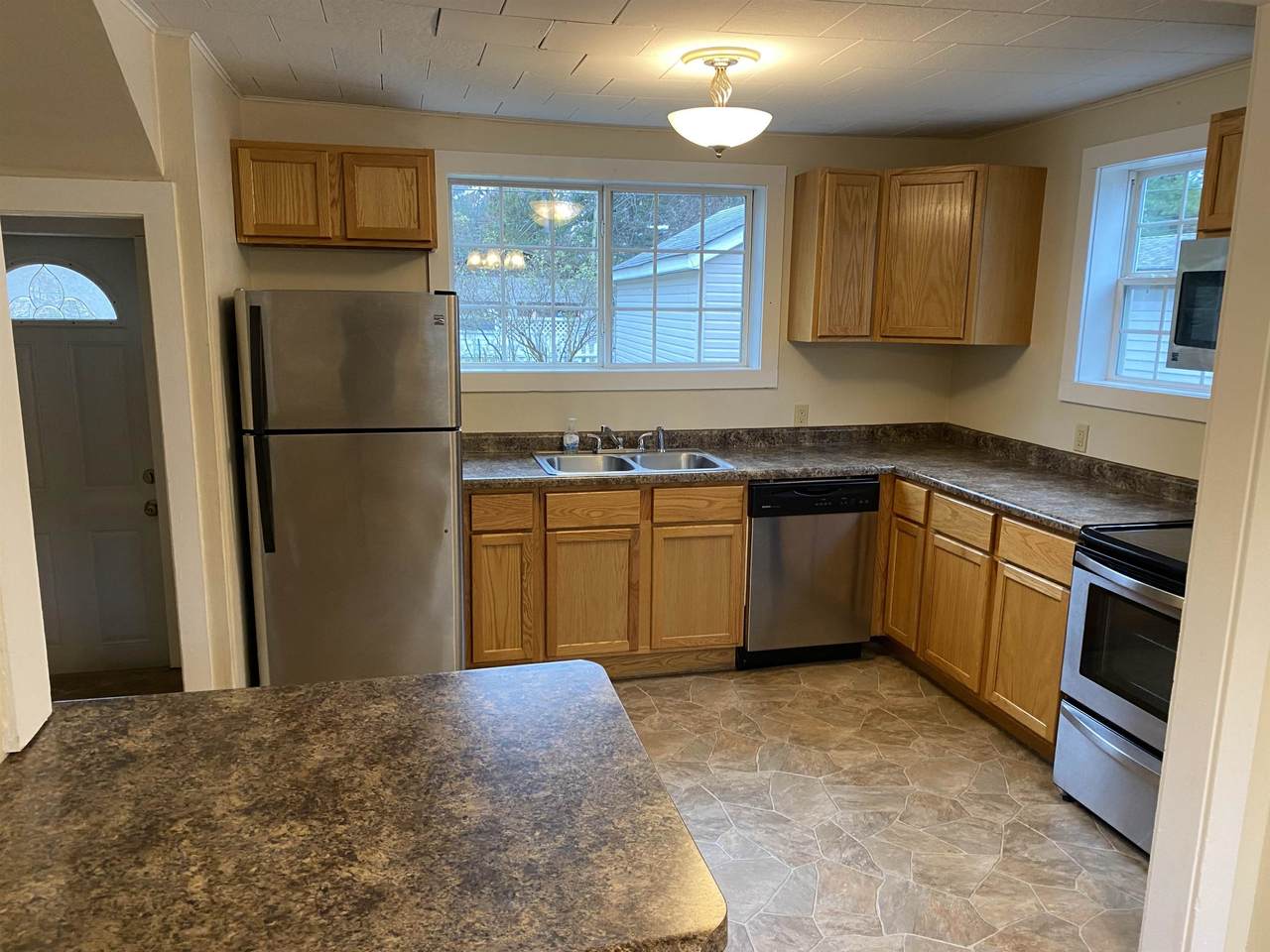 212 Winnebago Ln - Photo 1