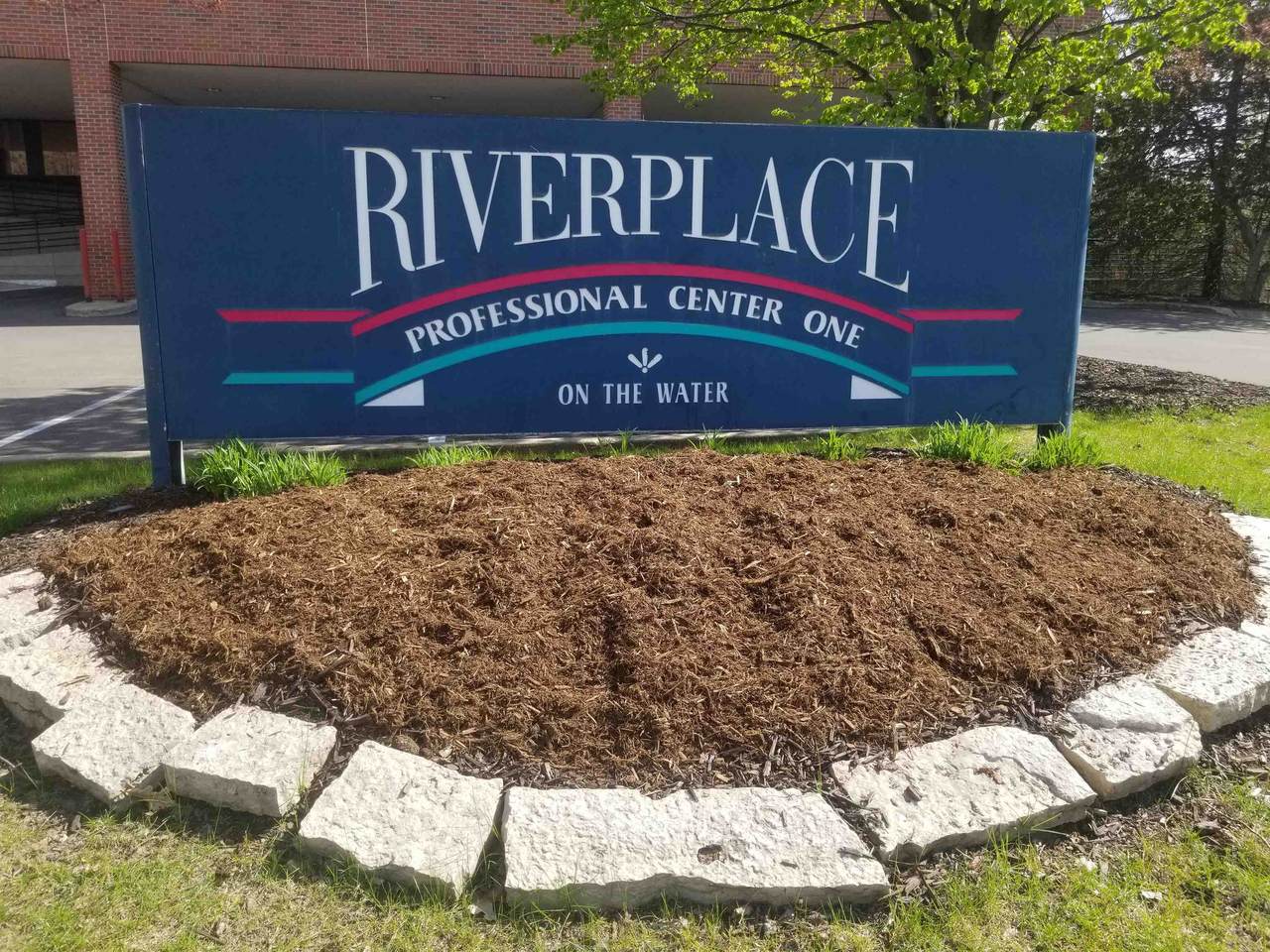100 River Place - Photo 1