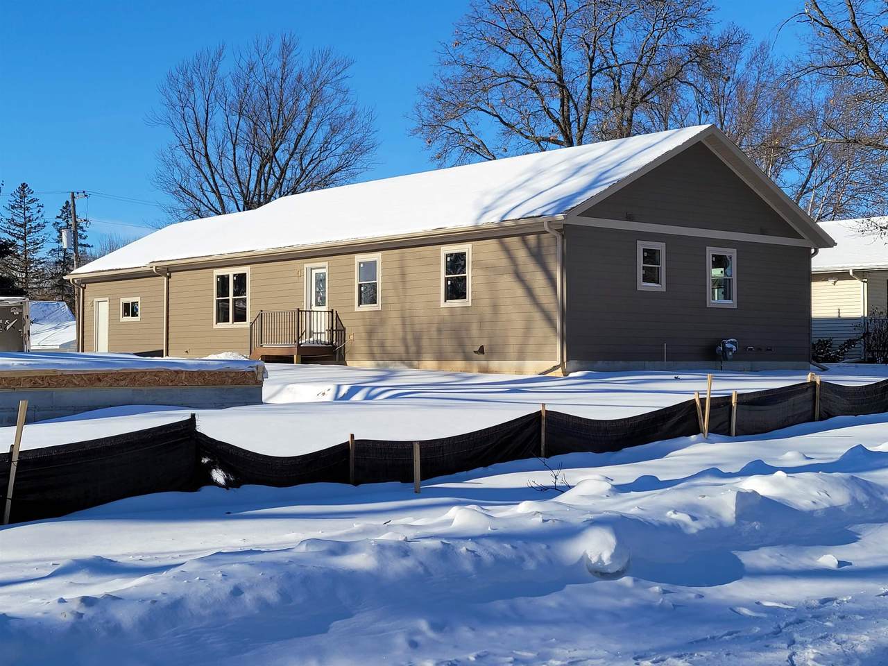 1005 Vine St - Photo 1