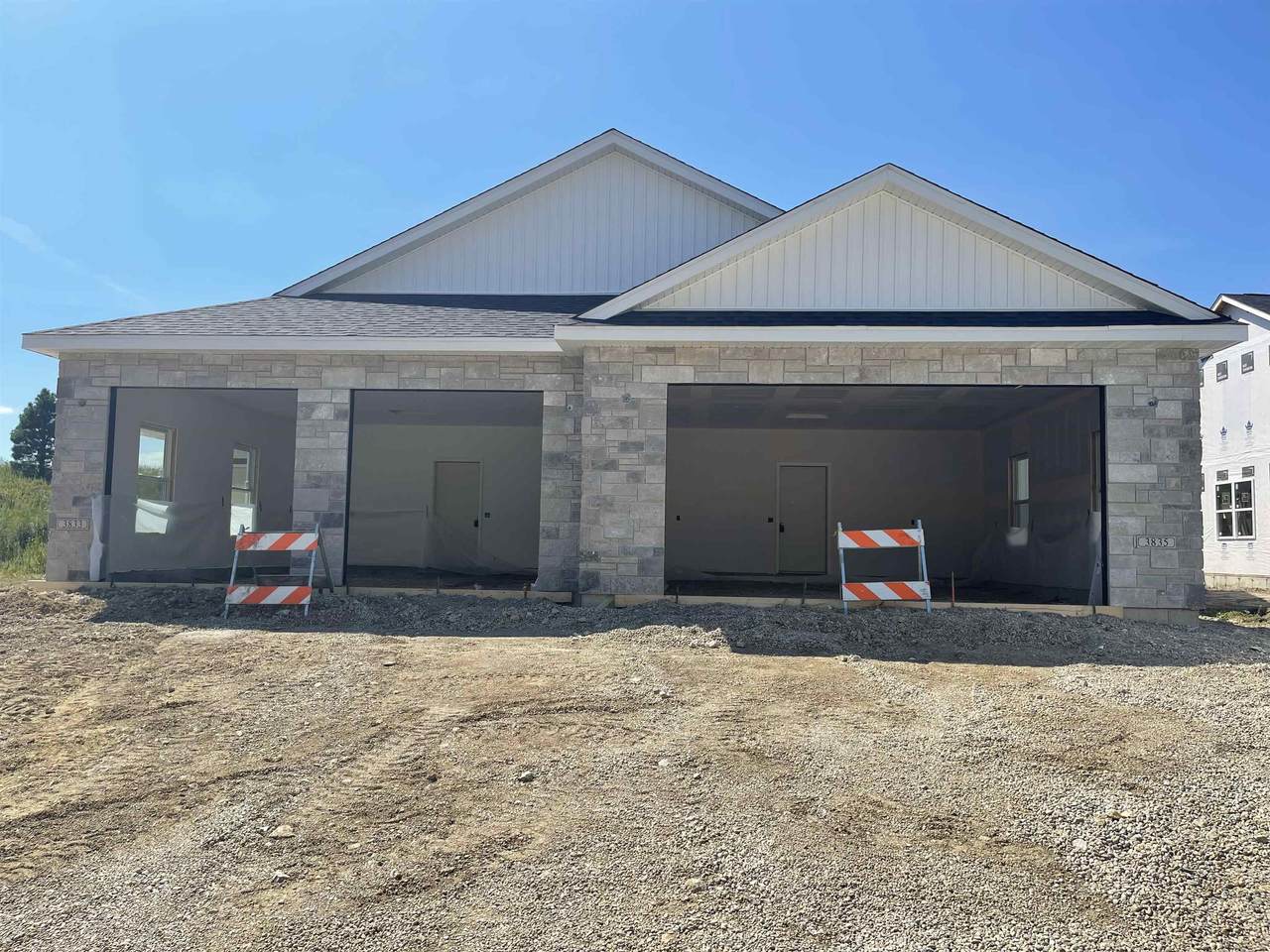 3835 Tanglewood Pl - Photo 1