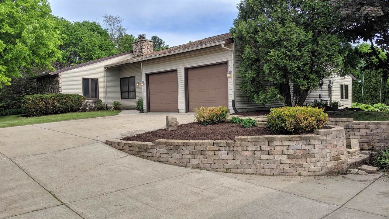 8415 Mid Town Rd - Photo 1