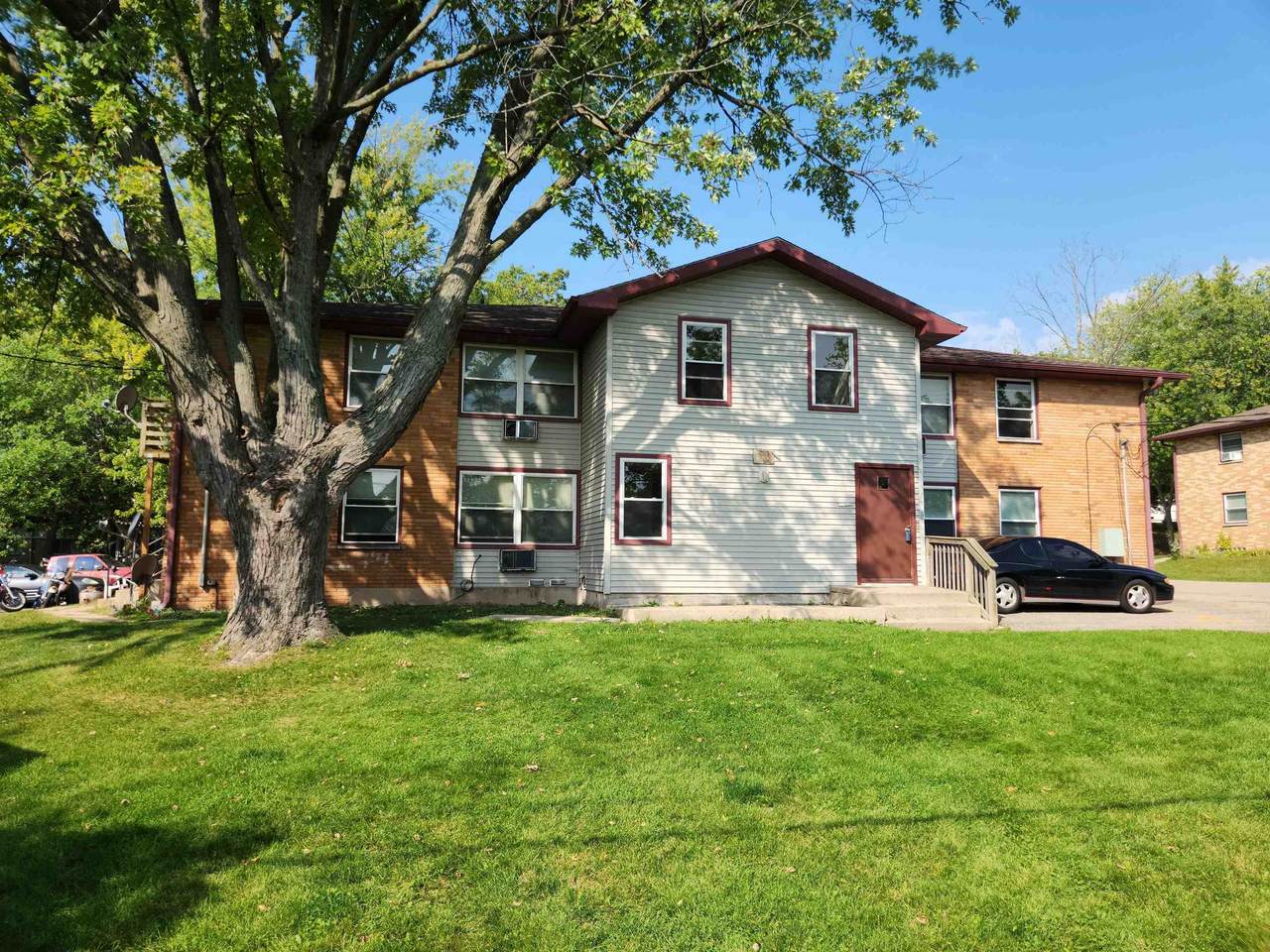 2329 Carling Dr - Photo 1