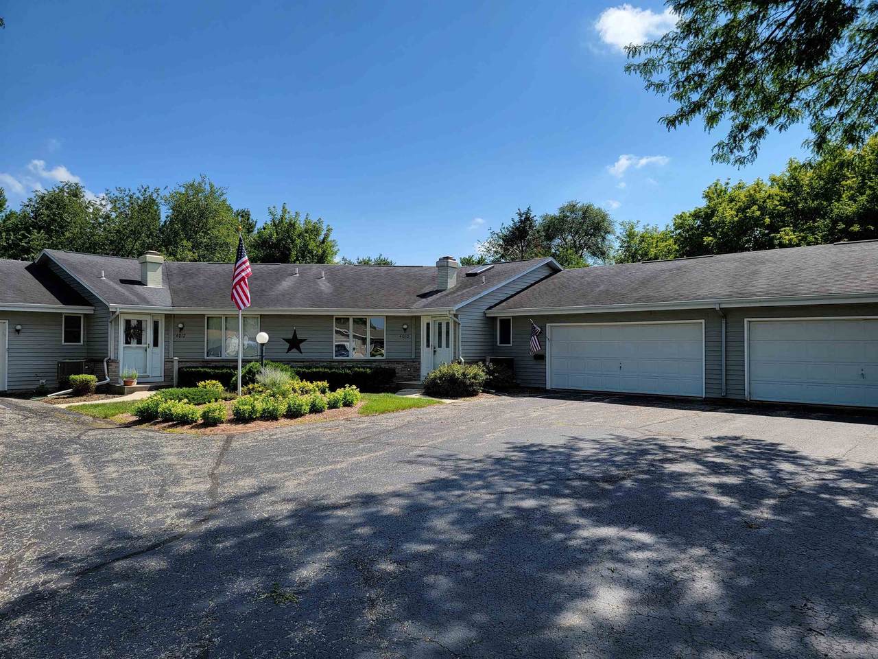 4010 Milwaukee St - Photo 1