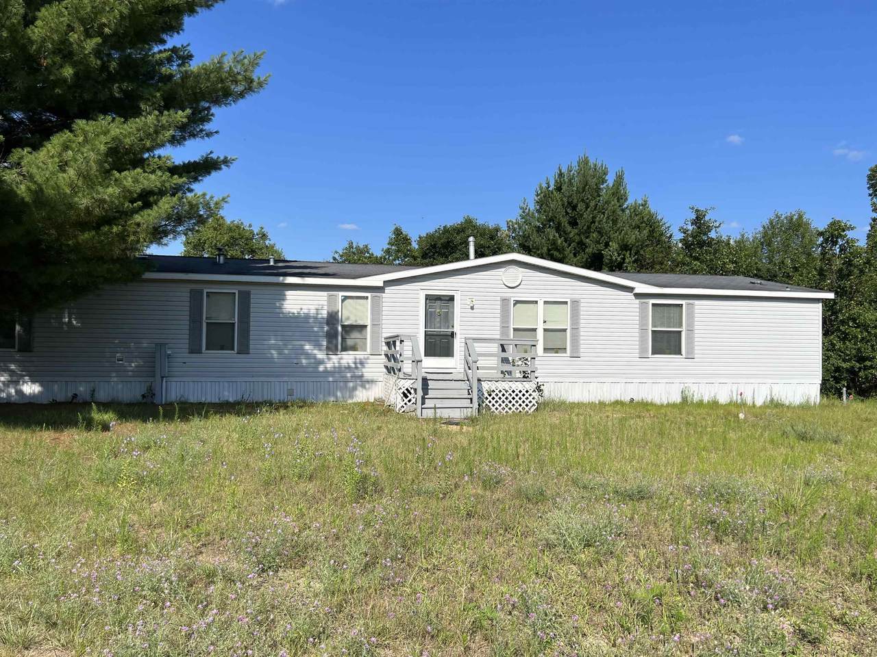 1382 Edgewood Dr - Photo 1