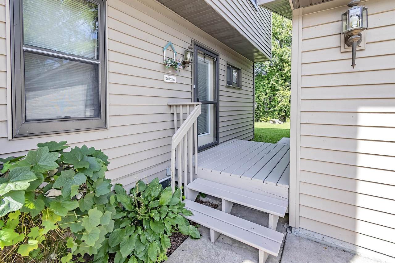 143 Campbell St - Photo 1