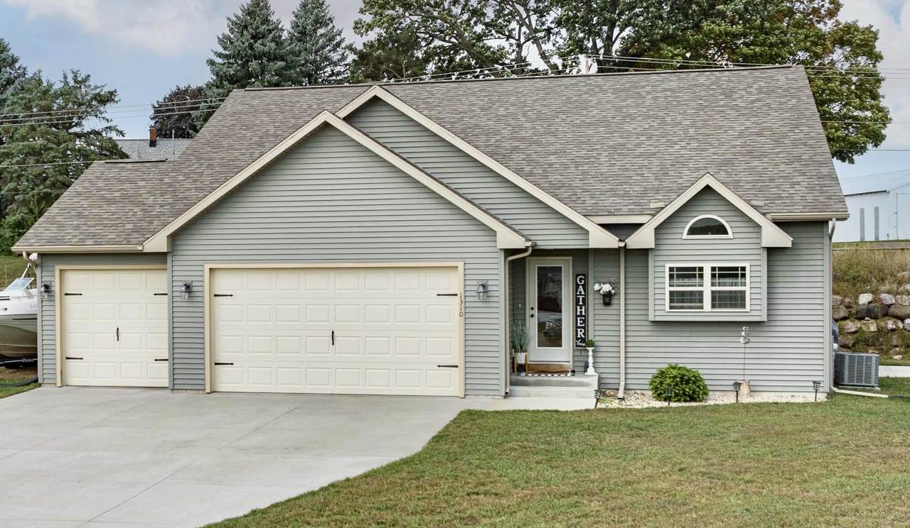 1310 16th Street - Photo 1