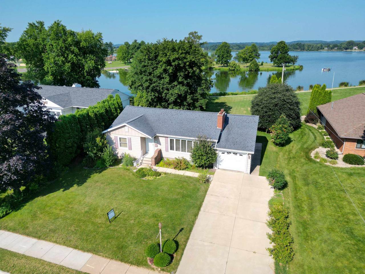 515 Butts Avenue - Photo 1