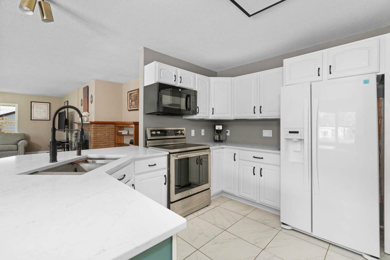 404 Sethne Court - Photo 1