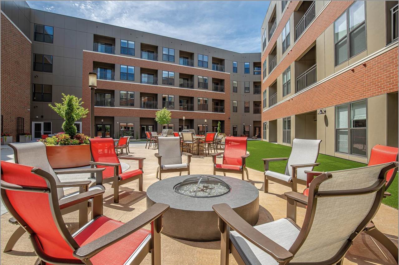 1008 Park Street - Photo 1