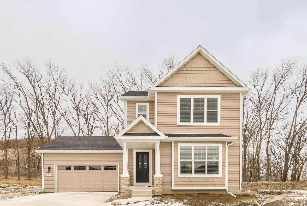 5914 Saturn Drive - Photo 1