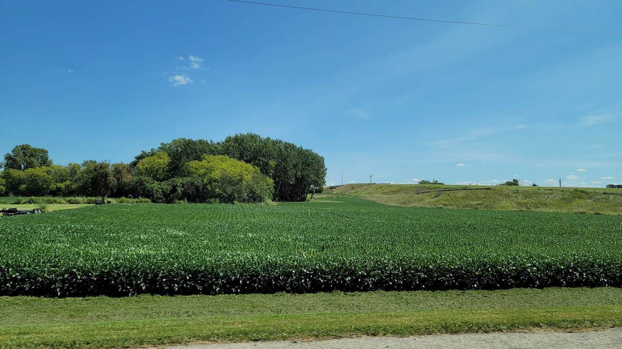 W8543 Lincoln Road - Photo 1