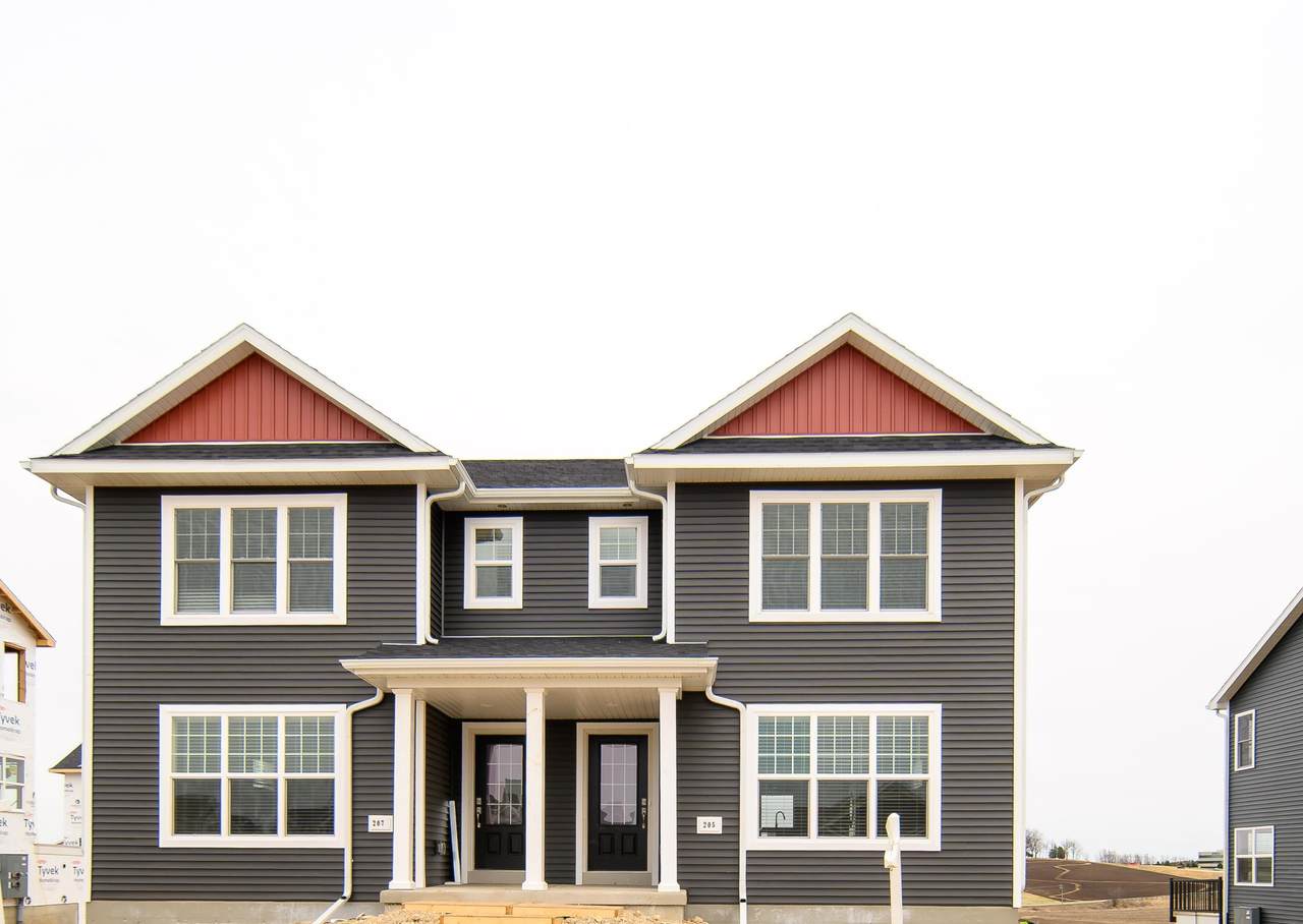 205 Breunig Boulevard - Photo 1