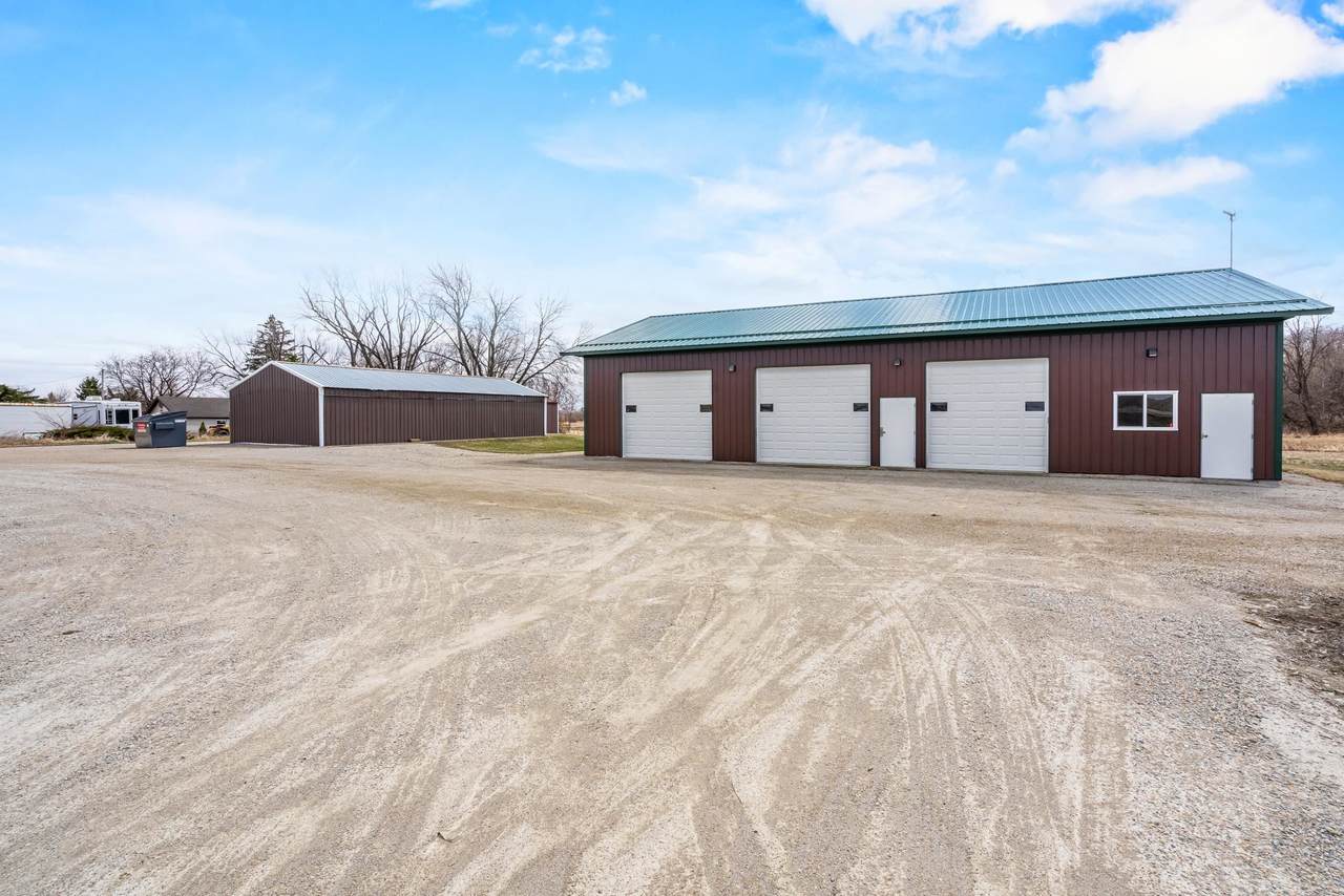 8817 County Road V - Photo 1